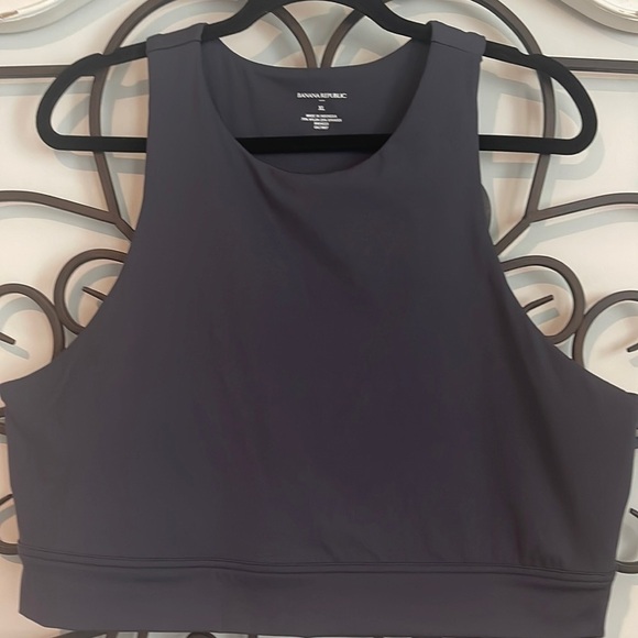 BANANA REPUBLIC MUSCLE CROP TANK CHARCOAL GRAY SIZE EXTRA LARGE - Picture 2 of 7